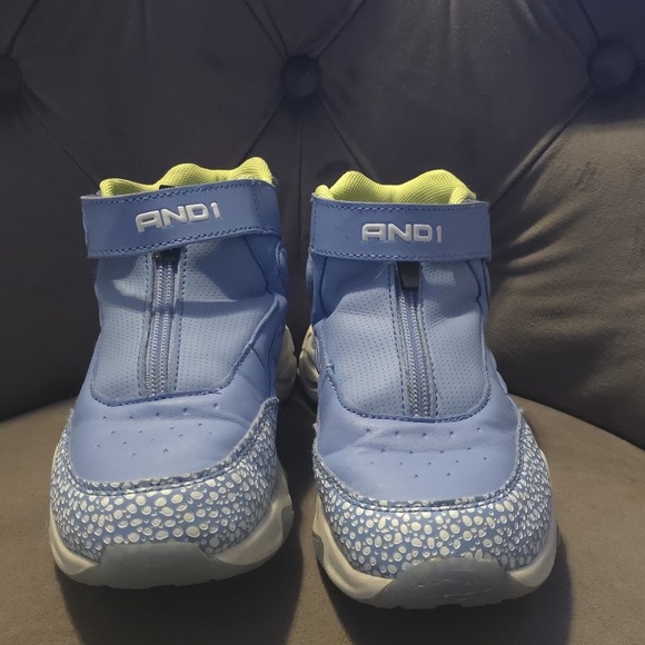 And1 Sky Blue Sneakers with Neon Highlights - Picture 2 of 15